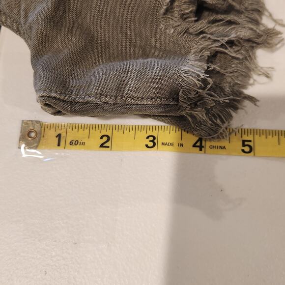 American Eagle Olive Green Distressed Cut Off Highest Rise Mom Short Size 6 - Picture 10 of 12